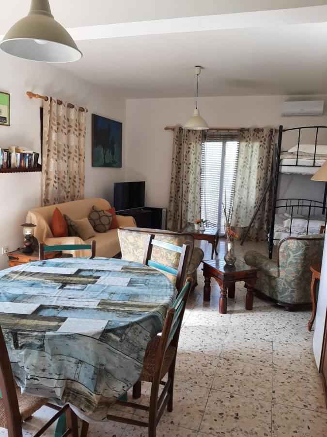 George Houses Pentakomo エクステリア 写真